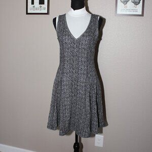 Black Halo Womens Sweater Sleeveless Tank Skater Style Sweater Dress Size Med